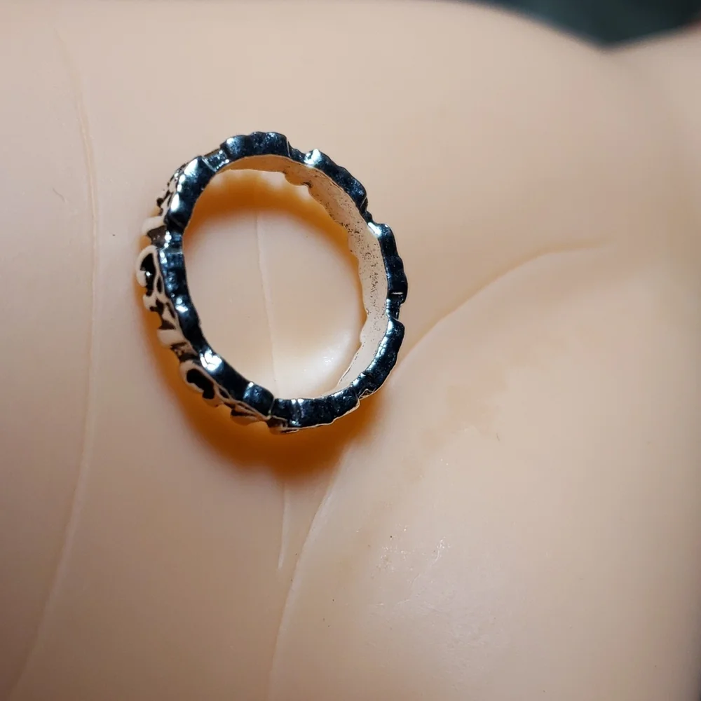 BRAND NEW RING SIZE 6.5 - Picture 2 of 2